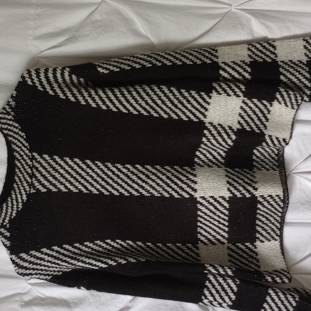 Find black and big plaid sweater